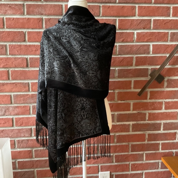 Accessories - Black Burnout Graphic Velvet Double Sided Fringed Oversized Wrap Scarf NWOT